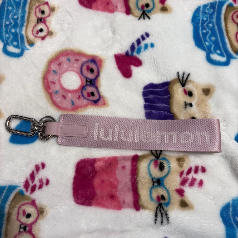 Lululemon Pink Key & Card Holder Sleek Design